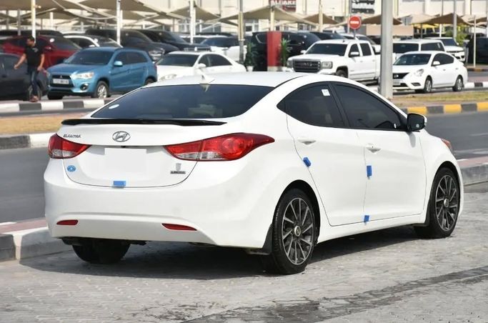 Used Hyundai Elantra V (MD) Facelift, 1.6 l, 2013 in Sharjah by Alfaris Used Cars, White color. Other | AUTO.AE