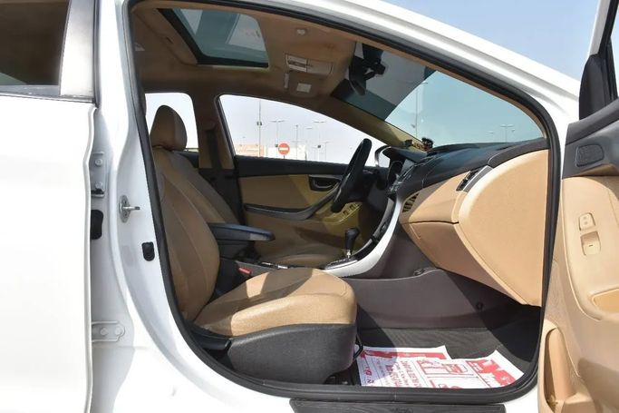 Used Hyundai Elantra V (MD) Facelift, 1.6 l, 2013 in Sharjah by Alfaris Used Cars, White color. Other | AUTO.AE