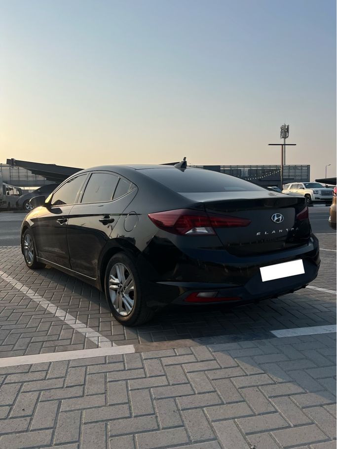 مستعملة ⁦Hyundai Elantra عملية فيس ليفت السادس (م)، 2.0 l، 2020⁩ في في الإمارات, الشارقة من AUTOIA MOTORS، اللون أسود. المواصفات الأمريكية | AUTO.AE | إعلان #287187