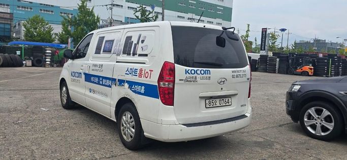 Новый Hyundai Grand Starex I Рестайлинг 2, 2.5 л, 2021 в Шардже от Al Aram Cars Белый цвет. Other | AUTO.AE