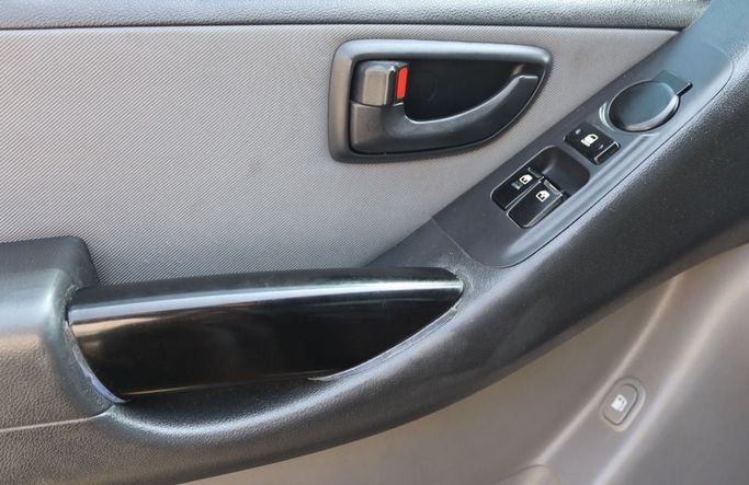 Подержанный Hyundai H-1 II Рестайлинг 2, 2.4 л, 2020 в Шардже от Al Sayed Khamis Used Cars Серебристый цвет. GCC | AUTO.AE