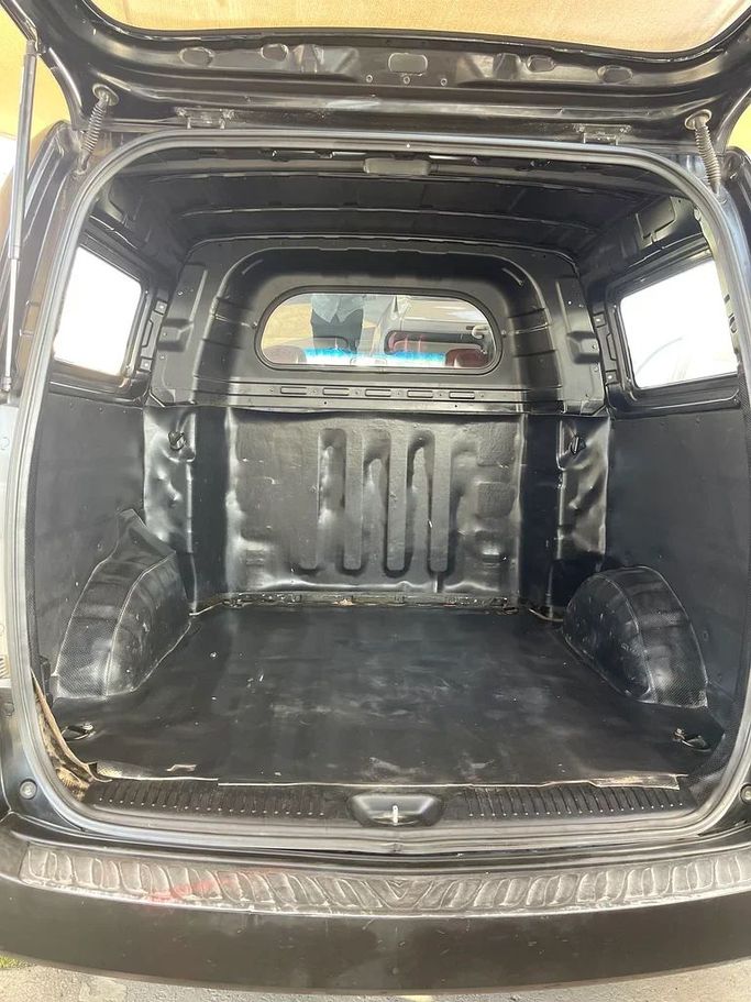 Подержанный Hyundai H-1 II Рестайлинг 2, 2.5 л, 2019 в Шардже от Al Muhtaref Used Cars Белый цвет. Корейская | AUTO.AE