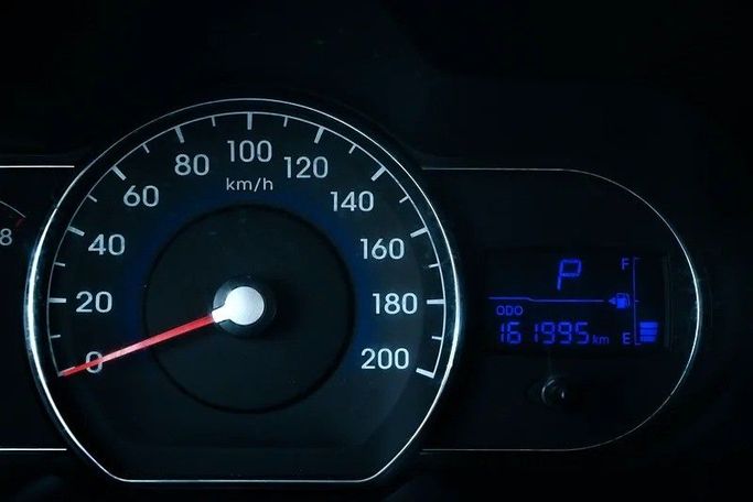 Used Hyundai i10 II, 1.0 l, 2015 in Sharjah by First Choice Cars, Silver color. GCC Specs | AUTO.AE