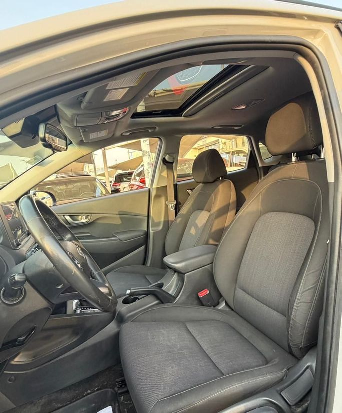 Used Hyundai Kona I Facelift, 2.0 l, 2022 in Sharjah by Al Masah Al Malakia, Grey color. American Specs | AUTO.AE