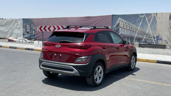 Подержанный Hyundai Kona I Рестайлинг, 2.0 л, 2022 в Шардже от Halla Cars Красный цвет. Американская | AUTO.AE