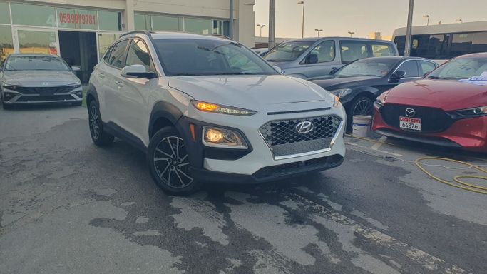 Used Hyundai Kona I, 2.0 l, 2020 in Sharjah by Ishtar Used Cars, White color. Canadian Specs | AUTO.AE
