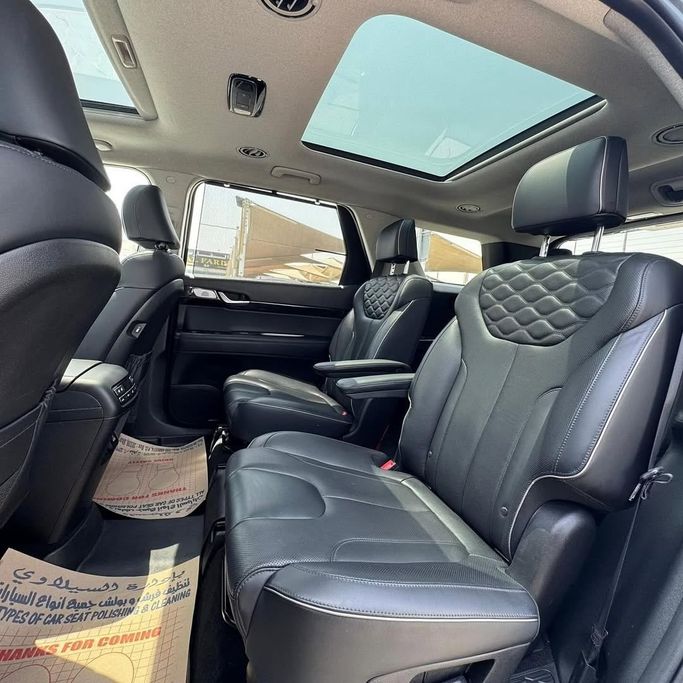 Used Hyundai Palisade I Facelift, 3.5 l, 2023 in Sharjah by Alfaris Used Cars, Grey color.  | AUTO.AE