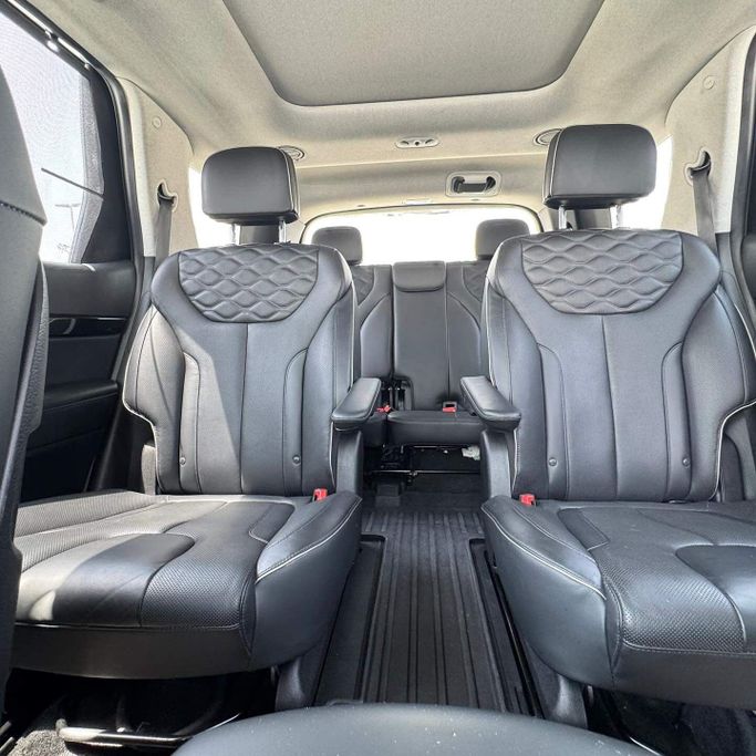 Used Hyundai Palisade I Facelift, 3.8 l, 2023 in Sharjah by Alfaris Used Cars, Grey color. Other | AUTO.AE