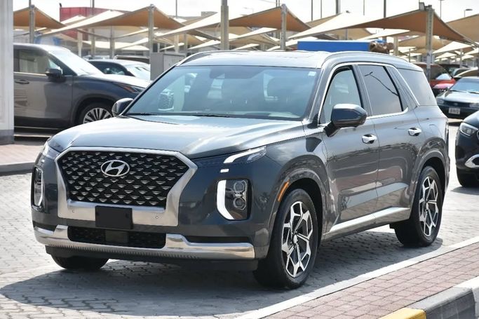 Подержанный Hyundai Palisade I, 3.8 л, 2022 в Шардже от Alfaris Used Cars Серый цвет. Other | AUTO.AE