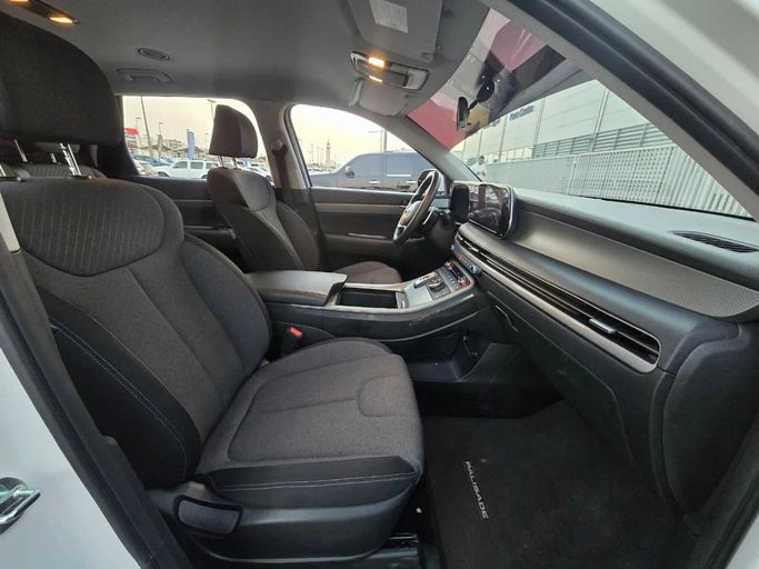 Подержанный Hyundai Palisade I Рестайлинг, 3.5 л, 2024 в Шардже от Al Jana Used Cars Белый цвет. GCC | AUTO.AE