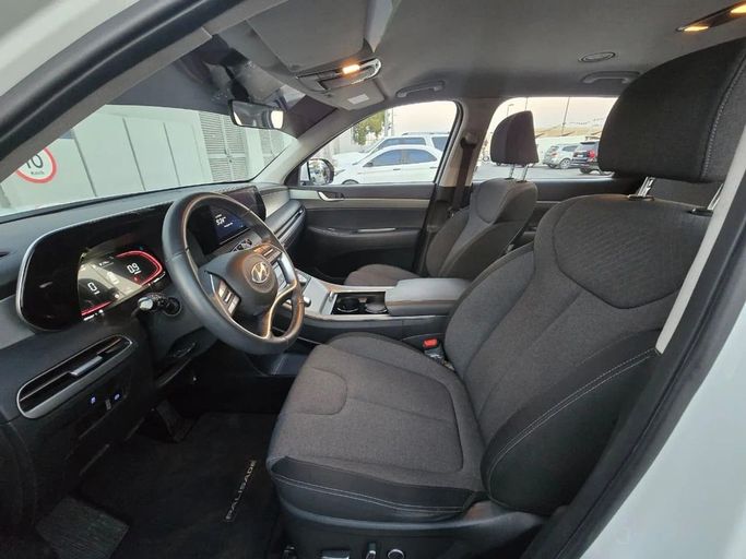 Подержанный Hyundai Palisade I Рестайлинг, 3.5 л, 2024 в Шардже от Al Jana Used Cars Белый цвет. GCC | AUTO.AE