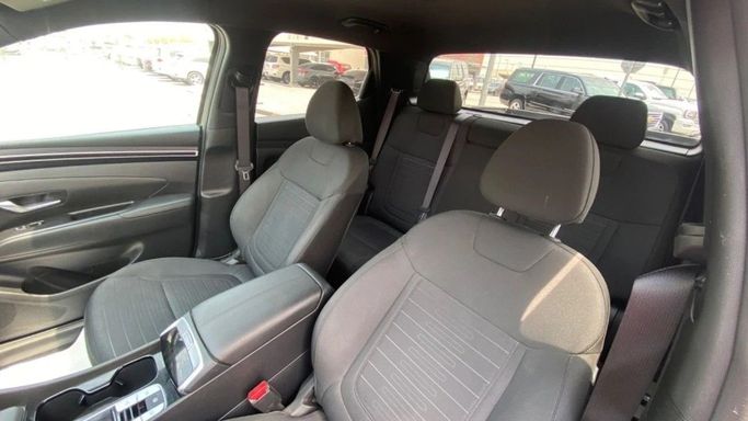 Подержанный Hyundai Santa Cruz I, 2.5 л, 2024 в Шардже от Halla Cars Серый цвет. Американская | AUTO.AE