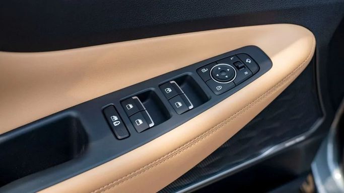 Новый Hyundai Santa Fe IV Рестайлинг (China Market), 2.0 л, 2023 в Шардже от Nour Alnukhba Motors Черный цвет. Other | AUTO.AE