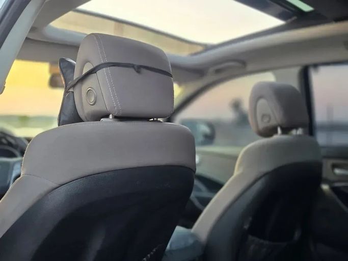 Подержанный Hyundai Santa Fe III, 3.3 л, 2014 в Шардже от Al Sayed Ezzat Khamis Серебристый цвет. Other | AUTO.AE