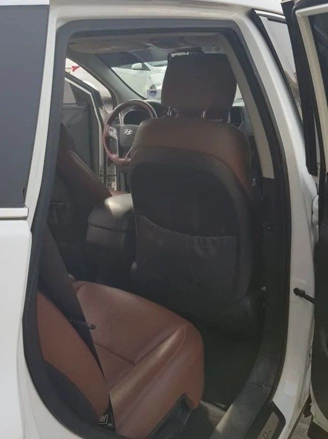 Подержанный Hyundai Santa Fe III, 2.4 л, 2015 в Шардже от Titanium Used Cars Белый цвет. Американская | AUTO.AE