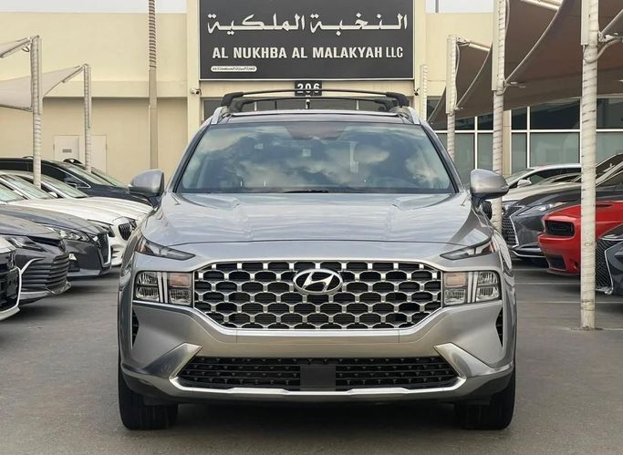 Used Hyundai Santa Fe IV Facelift, 2.5 l, 2022 in Sharjah by Al Nukhba Al Malakyah Used Cars, Silver color. American Specs | AUTO.AE