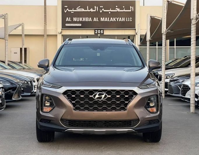 Used Hyundai Santa Fe IV, 2.4 l, 2020 in Sharjah by Al Nukhba Al Malakyah Used Cars, Brown color. American Specs | AUTO.AE