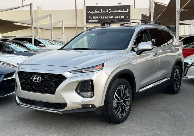 Used Hyundai Santa Fe IV, 2.0 l, 2020 in Sharjah by Al Nukhba Al Malakyah Used Cars, Silver color. American Specs | AUTO.AE
