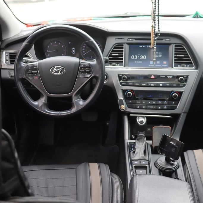 Used Hyundai Sonata VII (LF), 2.0 l, 2015 in Sharjah by MK Cars, Silver color. American Specs | AUTO.AE