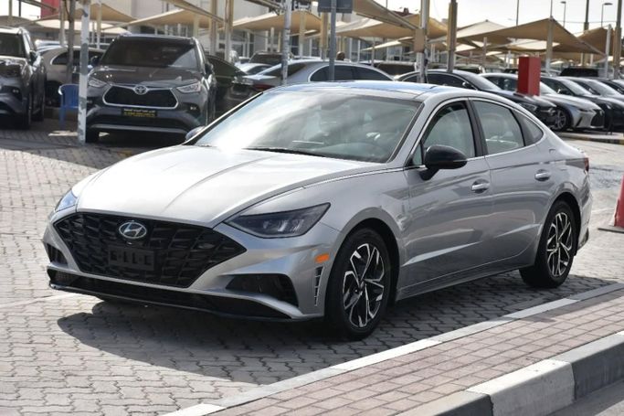 Used Hyundai Sonata VIII (DN8), 2.0 l, 2023 in Sharjah by Alfaris Used Cars, Silver color. Other | AUTO.AE