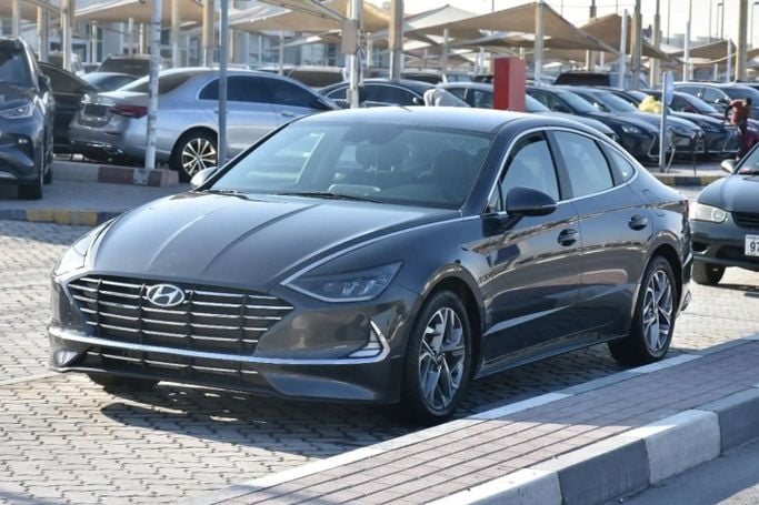 Used Hyundai Sonata VIII (DN8), 2.0 l, 2021 in Sharjah by Alfaris Used Cars, Grey color. Other | AUTO.AE