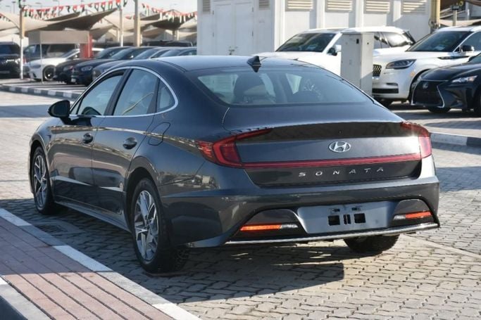 Used Hyundai Sonata VIII (DN8), 2.0 l, 2021 in Sharjah by Alfaris Used Cars, Grey color. Other | AUTO.AE