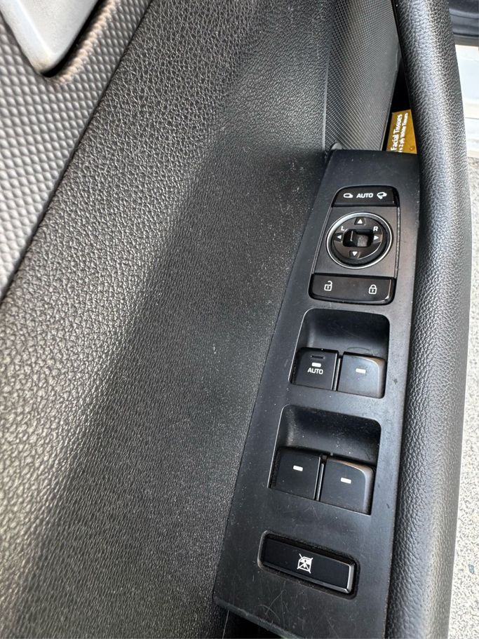 Подержанный Hyundai Sonata VII (LF), 1.7 л, 2016 в Шардже Белый цвет. Корейская | AUTO.AE