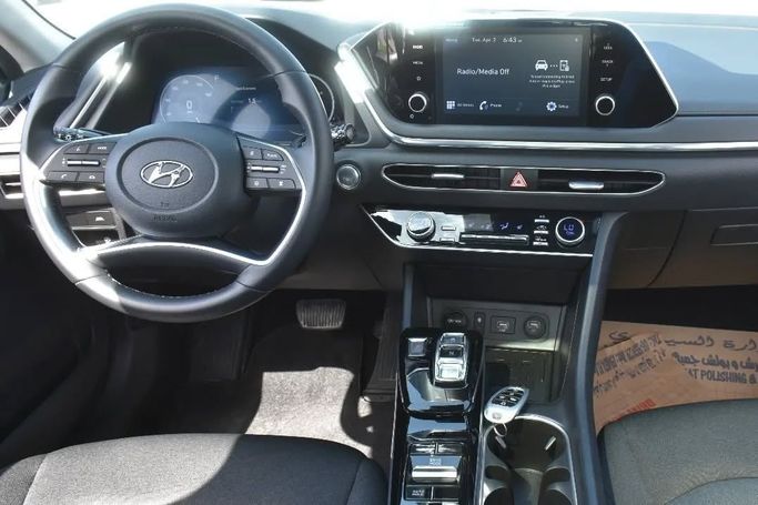 Подержанный Hyundai Sonata VIII (DN8), 1.6 л, 2021 в Шардже от Alfaris Used Cars Черный цвет. Other | AUTO.AE