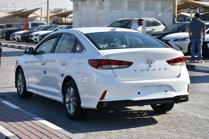 Used Hyundai Sonata VII (LF) Facelift, 2.0 l, 2019 in Sharjah by Alfaris Used Cars, White color. Other | AUTO.AE