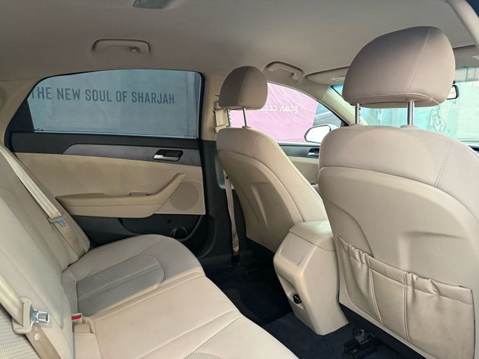 Used Hyundai Sonata VII (LF) Facelift, 2.4 l, 2018 in Sharjah, White color. American Specs | AUTO.AE
