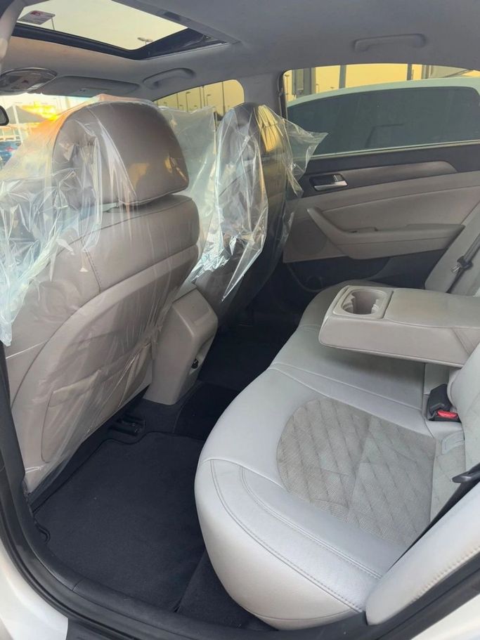 Used Hyundai Sonata VII (LF), 2.0 l, 2016 in Sharjah by Titanium Used Cars, Silver color. American Specs | AUTO.AE