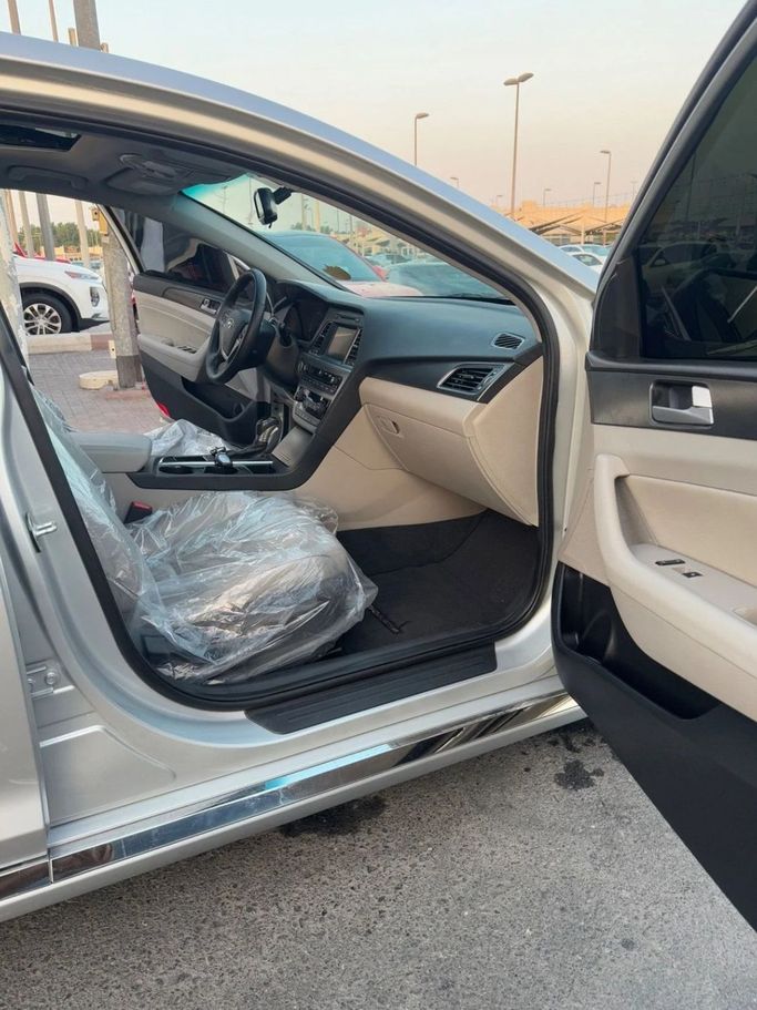 Used Hyundai Sonata VII (LF), 2.0 l, 2016 in Sharjah by Titanium Used Cars, Silver color. American Specs | AUTO.AE