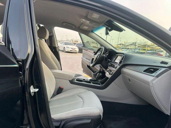 Used Hyundai Sonata VII (LF) Facelift, 2.4 l, 2018 in Sharjah by Laqtah Used Cars, Black color. American Specs | AUTO.AE