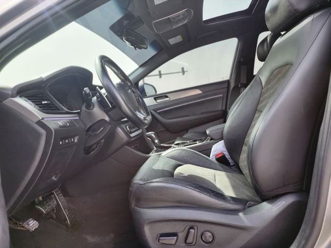 Подержанный Hyundai Sonata VII (LF) Рестайлинг, 2.4 л, 2018 в Шардже от Nassem Al Sham Used Cars Серый цвет. Американская | AUTO.AE