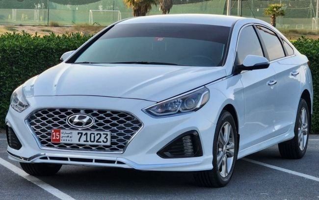 Подержанный Hyundai Sonata VII (LF) Рестайлинг, 2.0 л, 2018 в Шардже от Nassem Al Sham Used Cars Белый цвет. Other | AUTO.AE