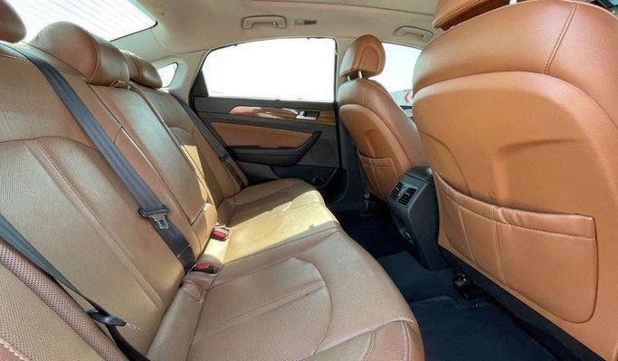 Подержанный Hyundai Sonata VII (LF), 2.4 л, 2015 в Шардже от Halla Cars Черный цвет. Американская | AUTO.AE