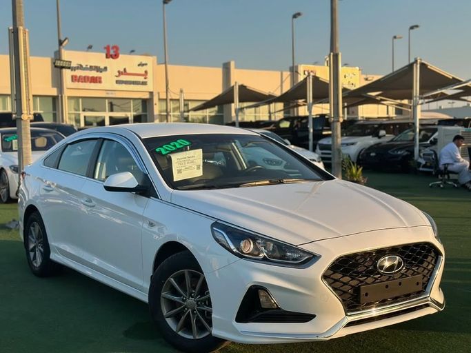 Подержанный Hyundai Sonata VIII (DN8), 2.5 л, 2020 в Шардже от Badar Used Cars Белый цвет.  | AUTO.AE
