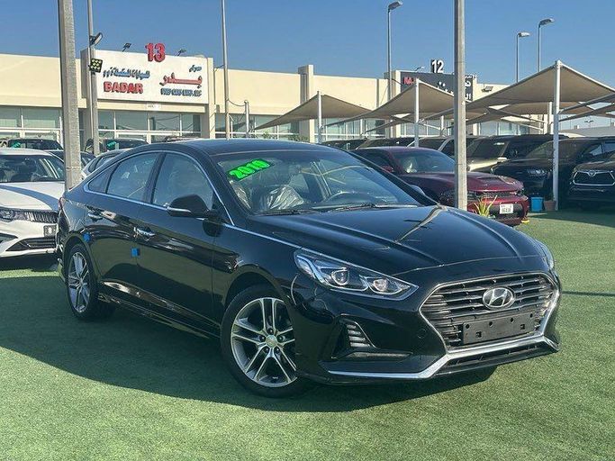 Used Hyundai Sonata VII (LF) Facelift, 2.0 l, 2019 in Sharjah by Badar Used Cars, Black color.  | AUTO.AE