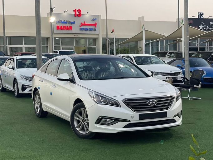 Подержанный Hyundai Sonata VII (LF) Рестайлинг, 2.4 л, 2018 в Шардже от Badar Used Cars Белый цвет.  | AUTO.AE