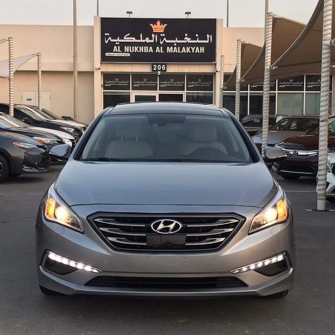 Used Hyundai Sonata VII (LF), 2.4 l, 2015 in Sharjah by Al Nukhba Al Malakyah Used Cars, Grey color. American Specs | AUTO.AE