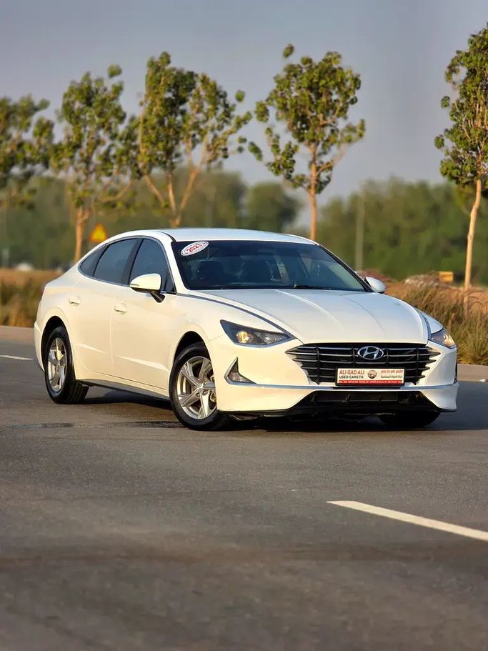 مستعملة ⁦Hyundai Sonata ثامناً (DN8)، 2.5 l، 2023⁩ في في الإمارات, الشارقة من Ali Gad Ali Used Cars، اللون أبيض. مواصفات الخليج | AUTO.AE | إعلان #291032