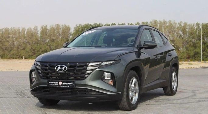 Подержанный Hyundai Tucson IV, 2.0 л, 2024 в Шардже от Al Sayed Khamis Used Cars Серый цвет. GCC | AUTO.AE