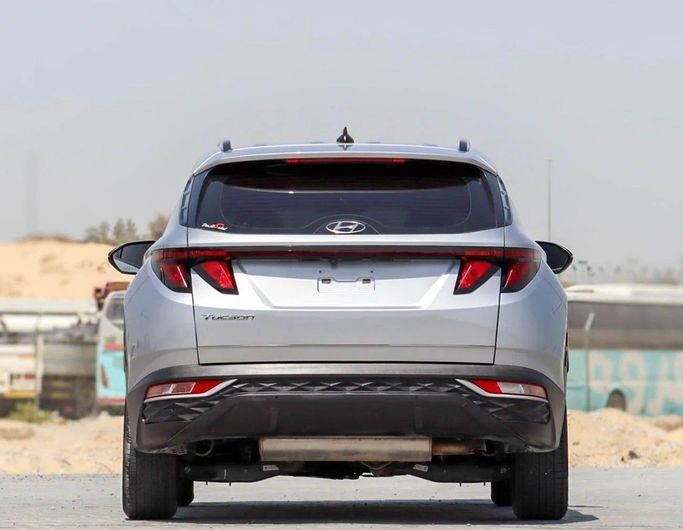 Подержанный Hyundai Tucson IV, 2.0 л, 2022 в Шардже от Al Sayed Khamis Used Auto Trading Серебристый цвет. GCC | AUTO.AE