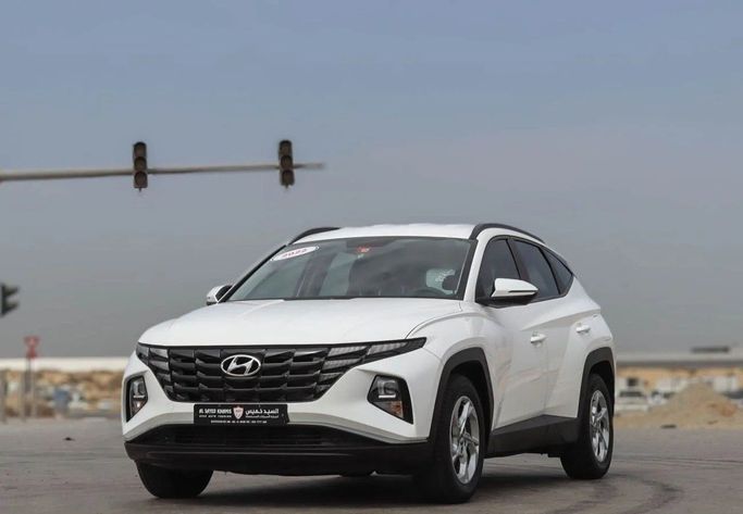 Подержанный Hyundai Tucson IV, 2.0 л, 2022 в Шардже от Al Sayed Khamis Used Auto Trading Белый цвет. GCC | AUTO.AE
