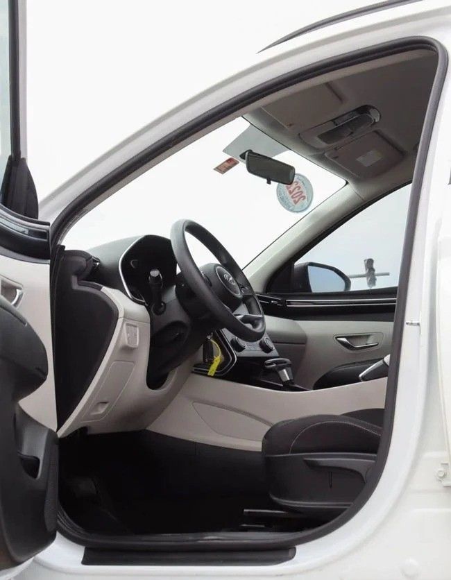 Подержанный Hyundai Tucson IV, 2.0 л, 2022 в Шардже от Al Sayed Khamis Used Auto Trading Белый цвет. GCC | AUTO.AE