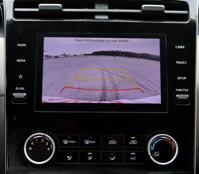 Подержанный Hyundai Tucson IV, 2.0 л, 2022 в Шардже от Al Sayed Khamis Used Auto Trading Белый цвет. GCC | AUTO.AE