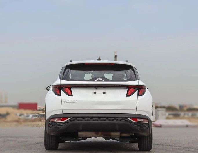 Подержанный Hyundai Tucson IV, 2.0 л, 2022 в Шардже от Al Sayed Khamis Used Auto Trading Белый цвет. GCC | AUTO.AE