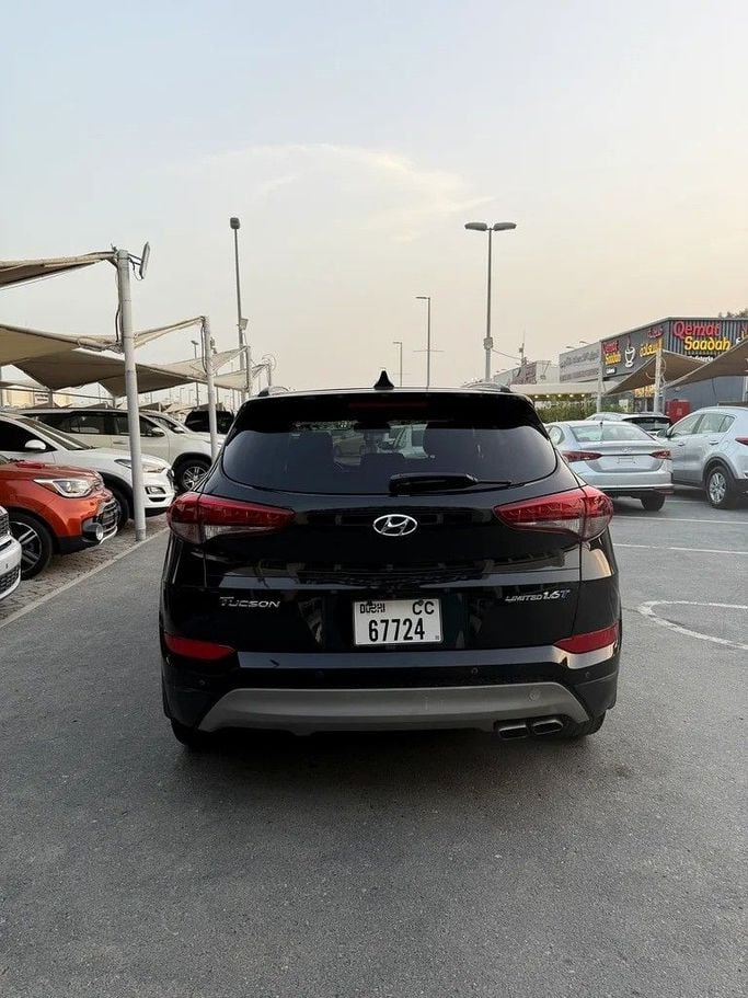 Used Hyundai Tucson III, 1.6 l, 2017 in Sharjah by Elmorshedi Motors, Black color. American Specs | AUTO.AE