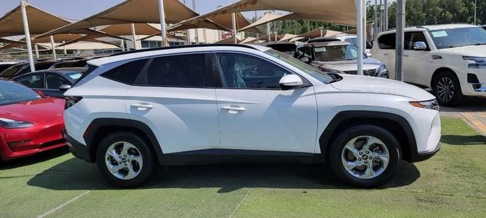 Подержанный Hyundai Tucson IV, 2.5 л, 2022 в Шардже от Tabarak Used Cars Белый цвет. Американская | AUTO.AE