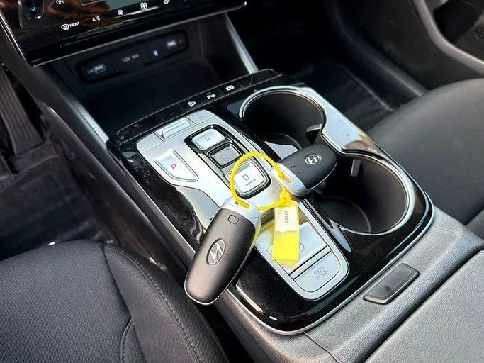 Used Hyundai Tucson IV, 1.6 l, 2022 in Sharjah by Wael Al Azzazi Used Cars, Beige color. GCC Specs | AUTO.AE